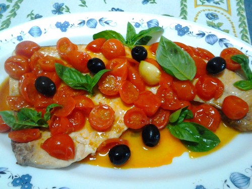 pesce spada con pomodorini e olive